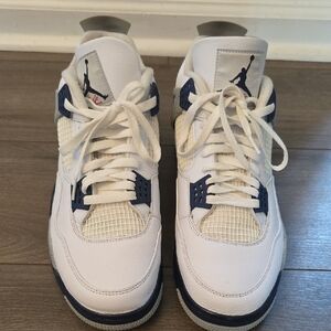 Jordan 4 Midnight Navy